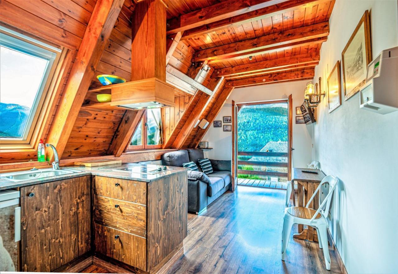 Apartamentos Aran Montcorbau Exteriér fotografie