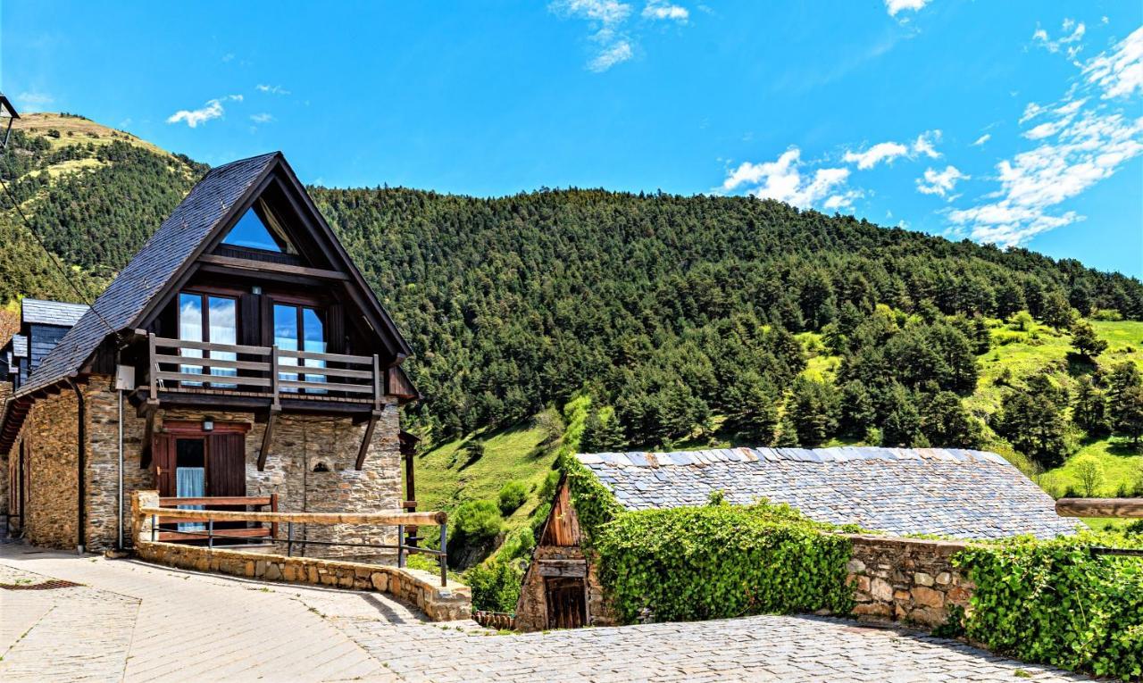Apartamentos Aran Montcorbau Exteriér fotografie