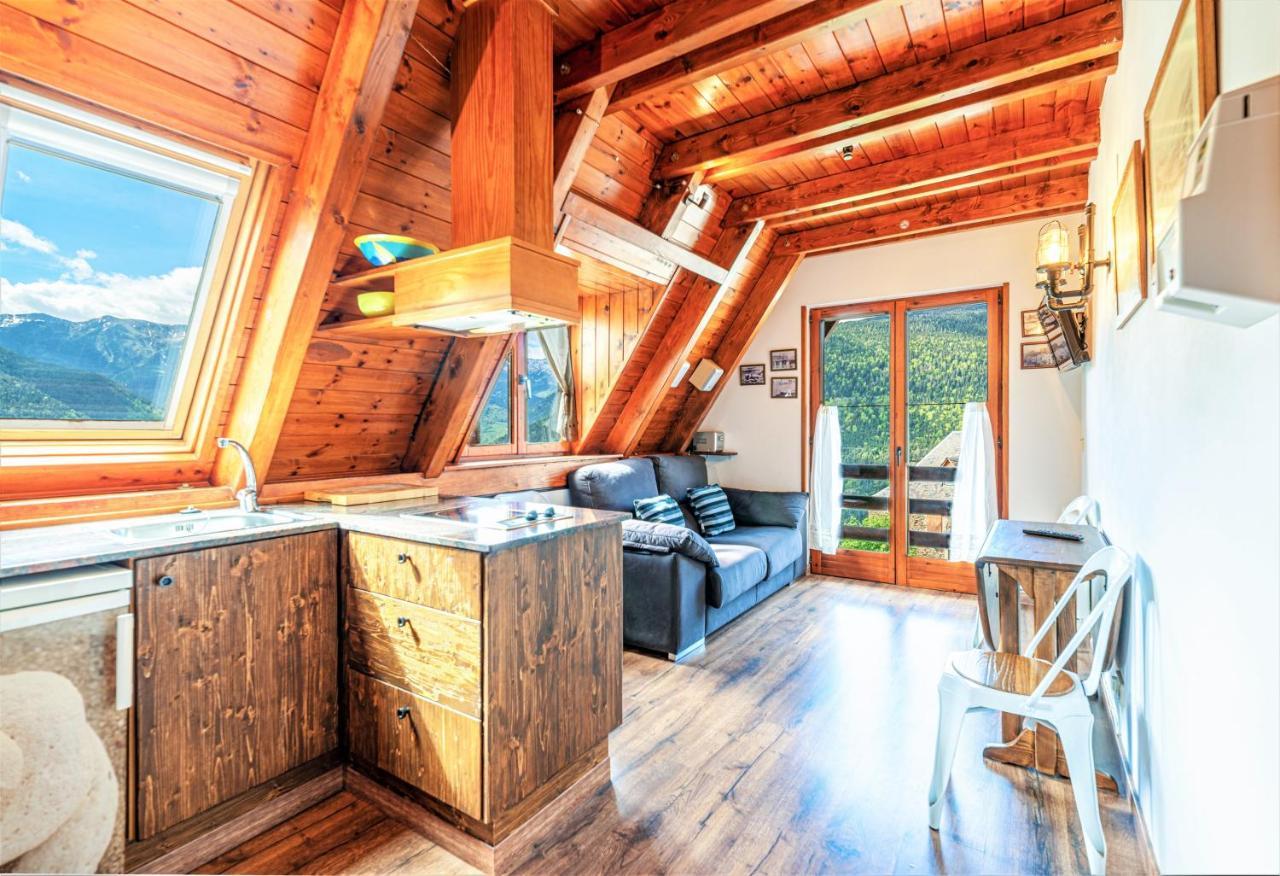 Apartamentos Aran Montcorbau Exteriér fotografie