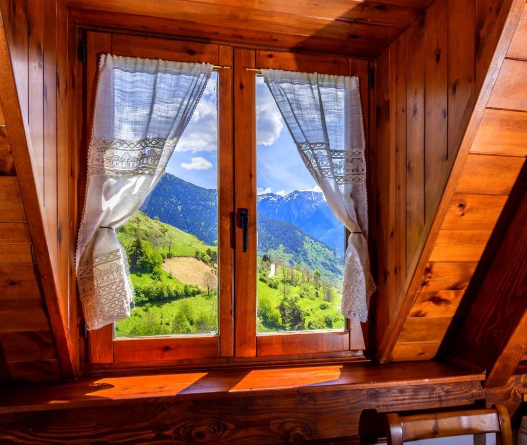 Apartamentos Aran Montcorbau Exteriér fotografie