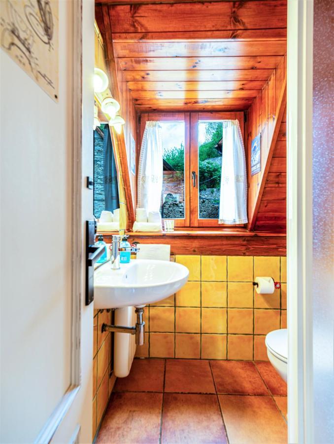 Apartamentos Aran Montcorbau Exteriér fotografie