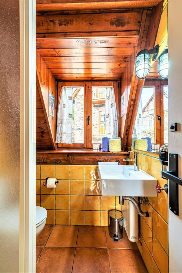 Apartamentos Aran Montcorbau Exteriér fotografie