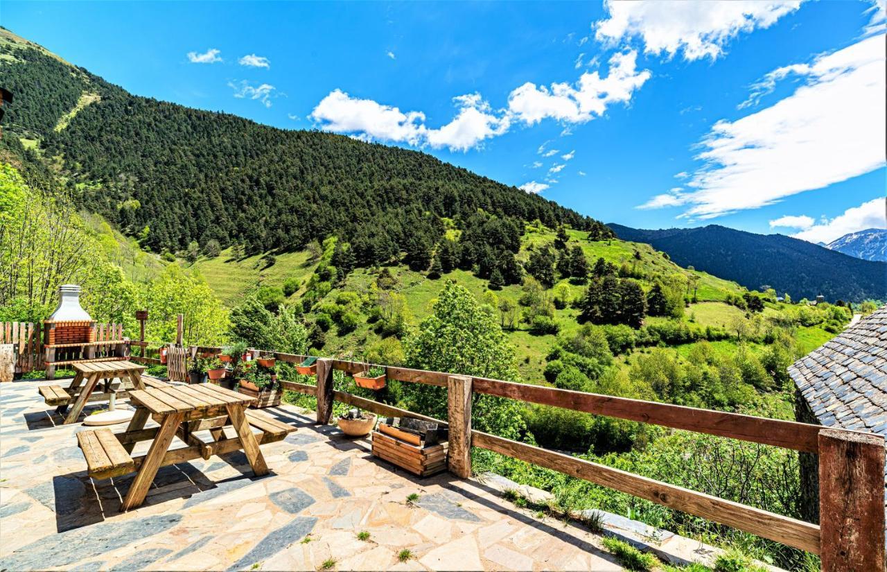 Apartamentos Aran Montcorbau Exteriér fotografie