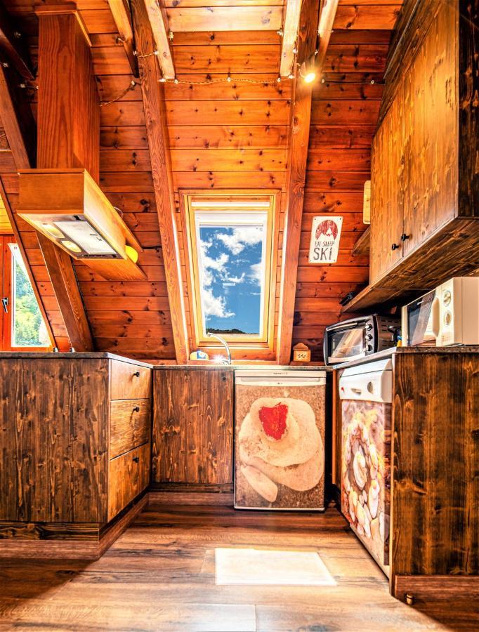 Apartamentos Aran Montcorbau Exteriér fotografie