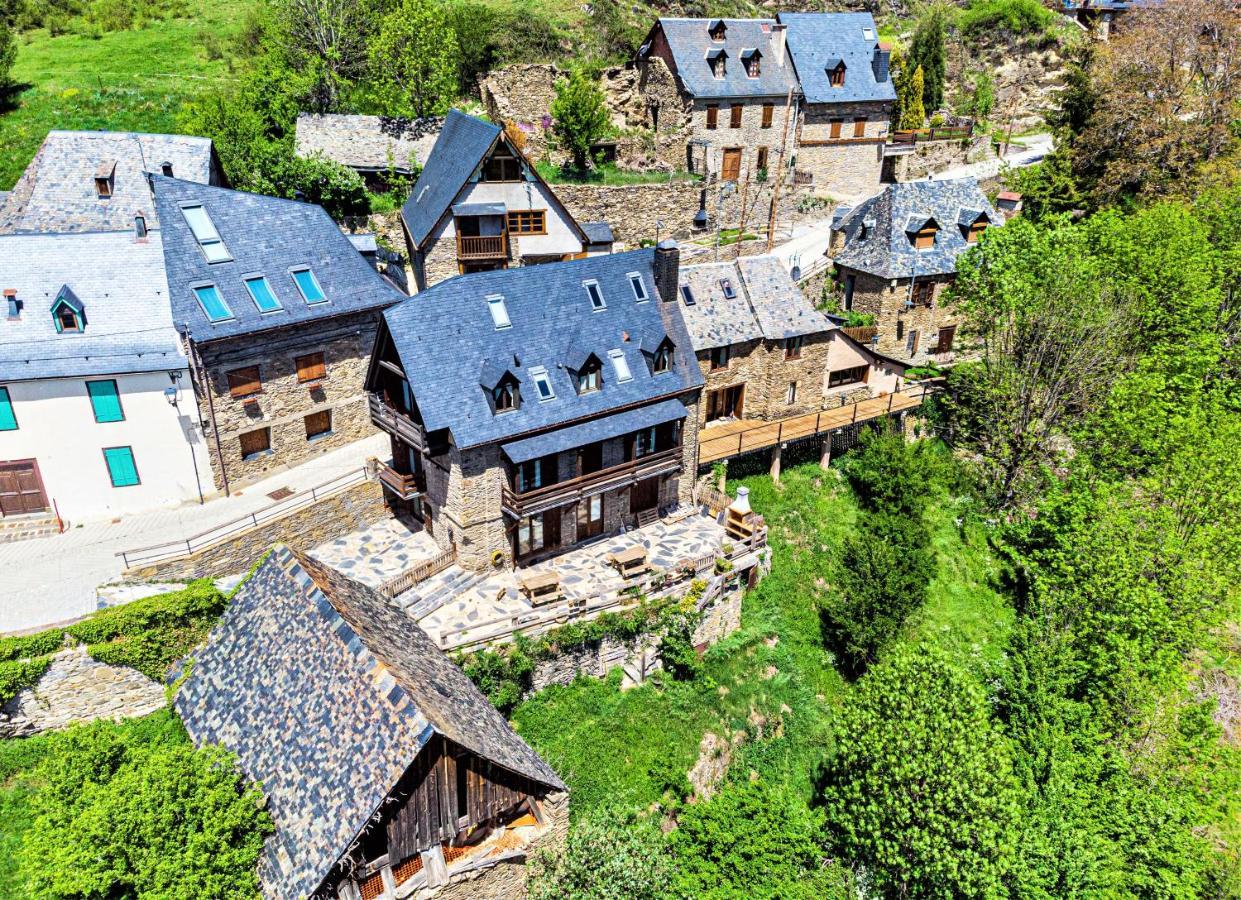 Apartamentos Aran Montcorbau Exteriér fotografie