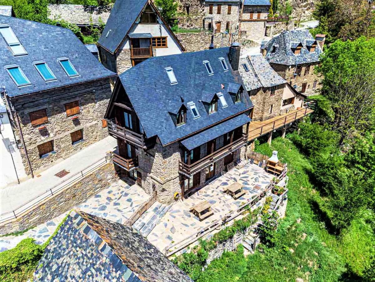 Apartamentos Aran Montcorbau Exteriér fotografie