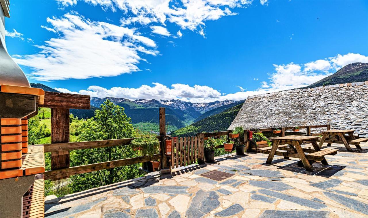 Apartamentos Aran Montcorbau Exteriér fotografie